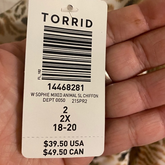 NWT torrid top - Picture 3 of 3